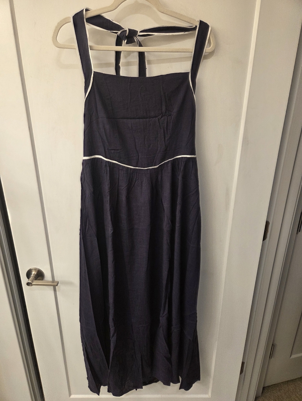 NWT - White Closet Linen Blend Navy Contrast Trim Halter Midi Dress - Size 14 - Picture 7 of 14